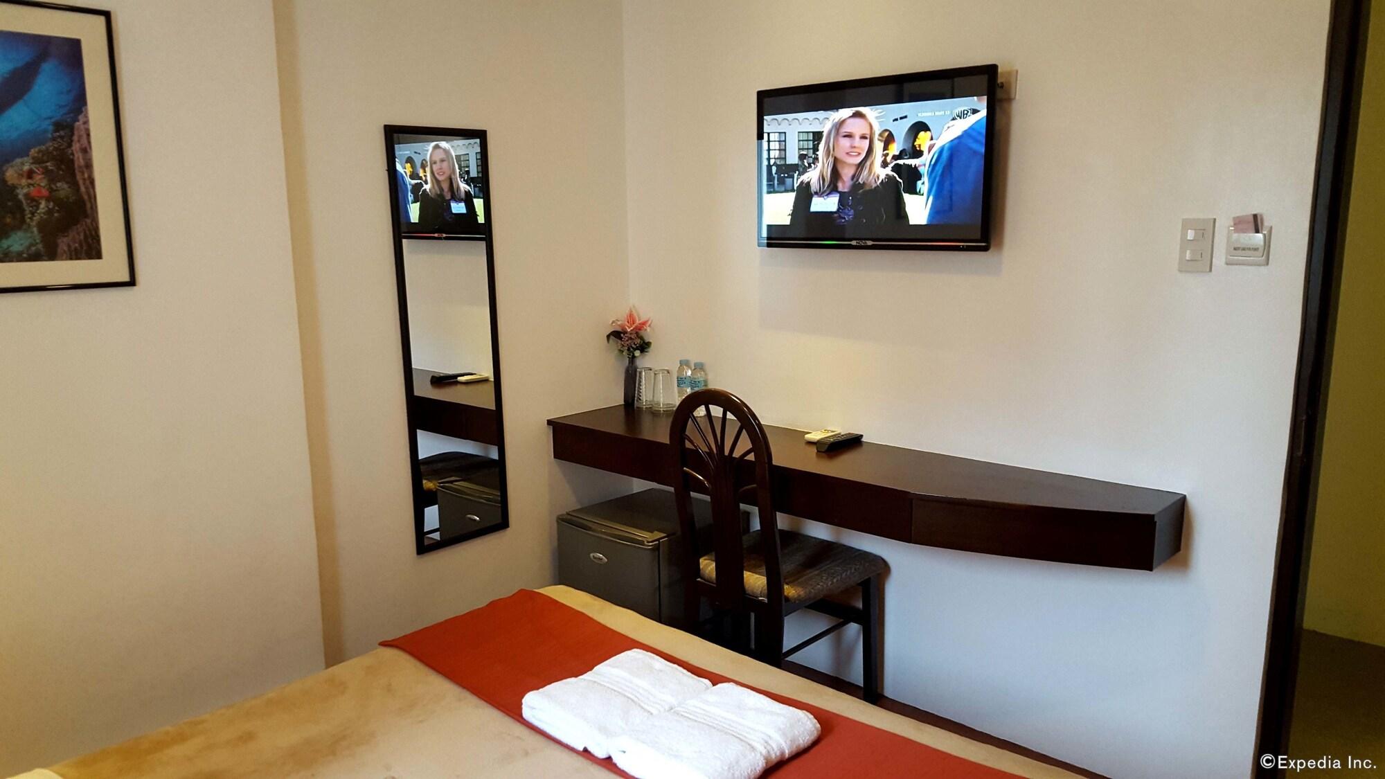Gervasia Hotel Makati Макати Экстерьер фото