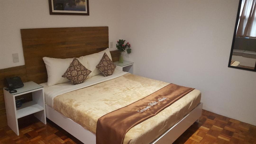 Gervasia Hotel Makati Макати Экстерьер фото