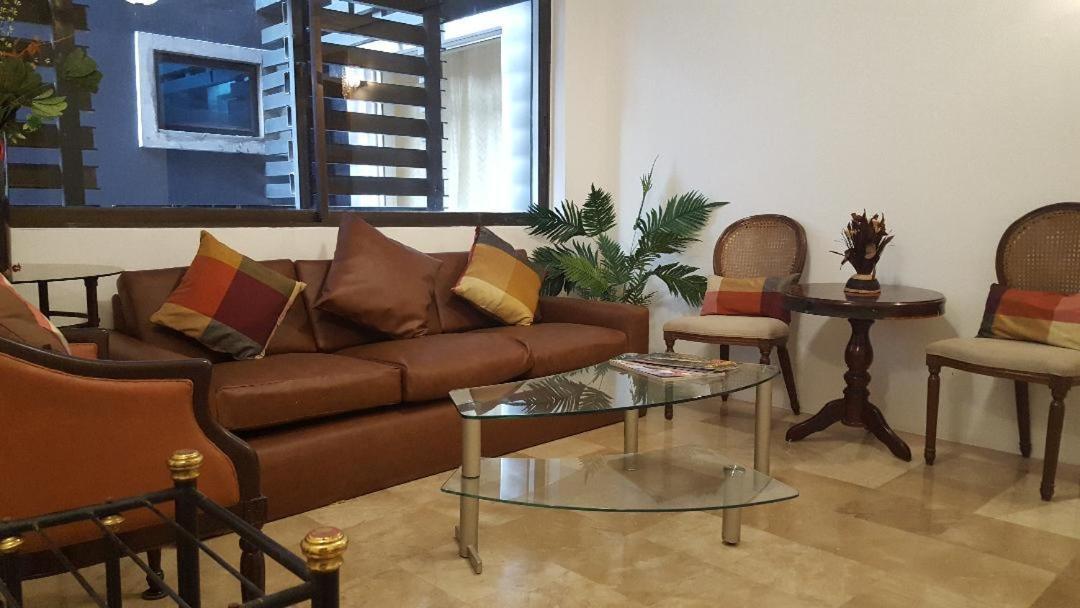 Gervasia Hotel Makati Макати Экстерьер фото