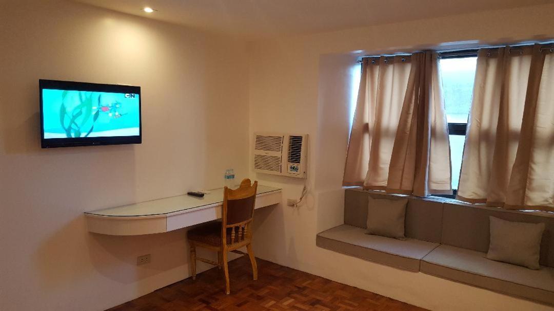 Gervasia Hotel Makati Макати Экстерьер фото
