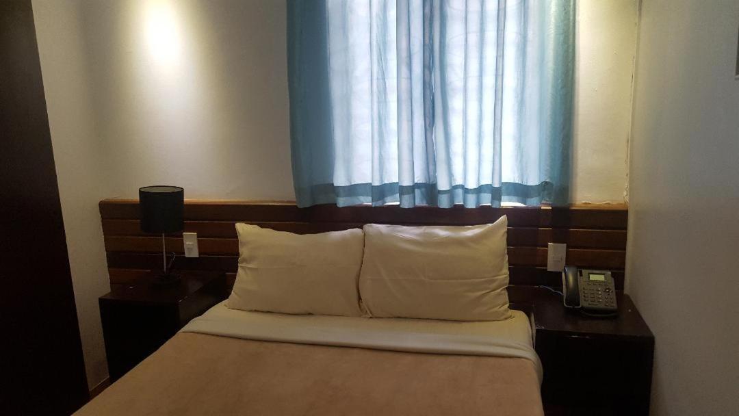 Gervasia Hotel Makati Макати Экстерьер фото