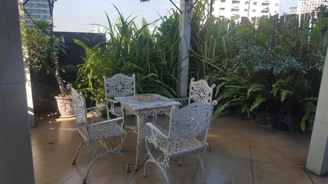 Gervasia Hotel Makati Макати Экстерьер фото