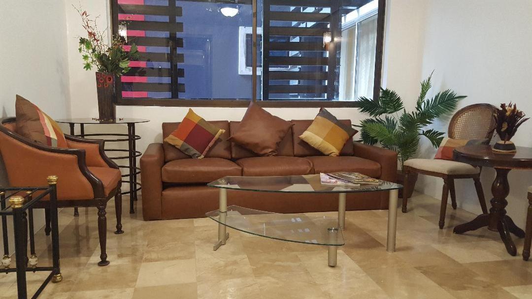 Gervasia Hotel Makati Макати Экстерьер фото